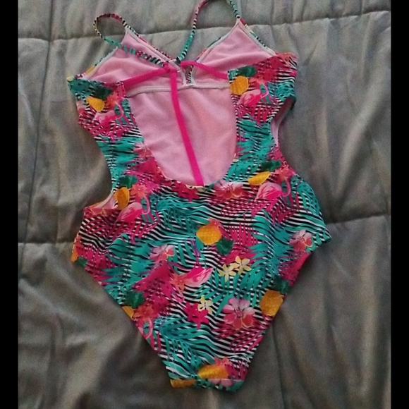 Bathing suit - Picture 2 of 2